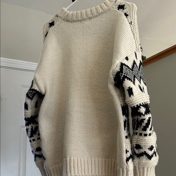 H&M Black and White Patterned Sweater - Picture 3 of 3
